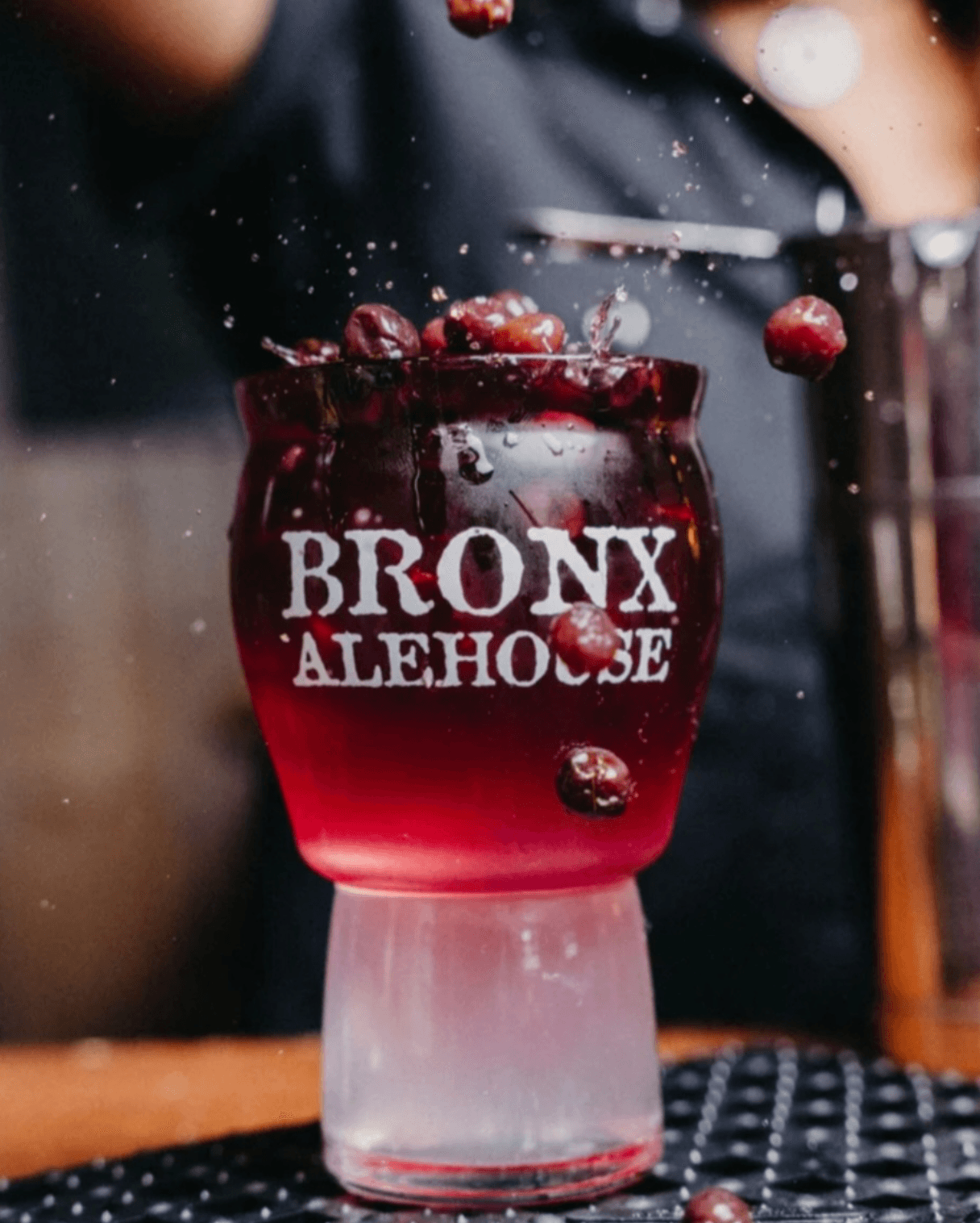 Bronx Alehouse — food and drinks