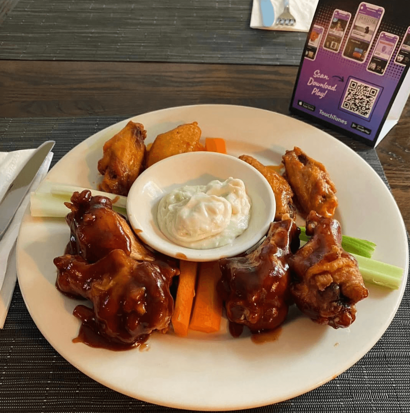 Bronx Burger House — dining room